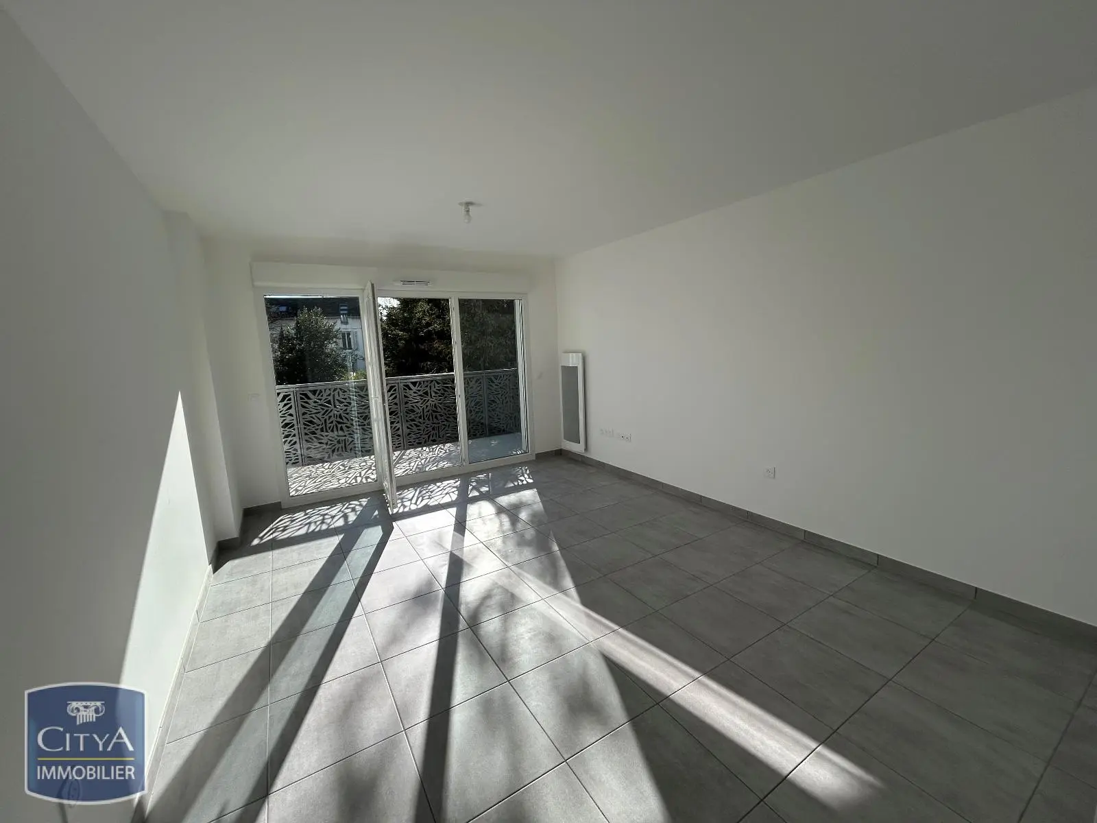 Photo 1 Appartement 1 pièce 28.69m²
