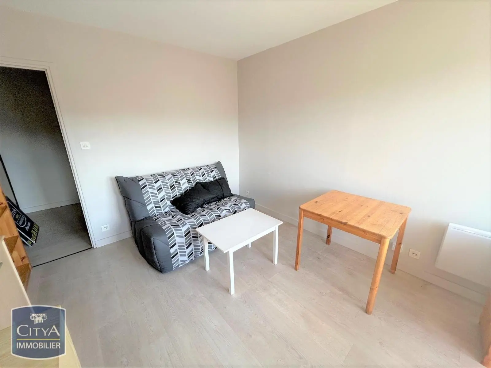 Photo 1 Appartement 1 pièce 18.77m²