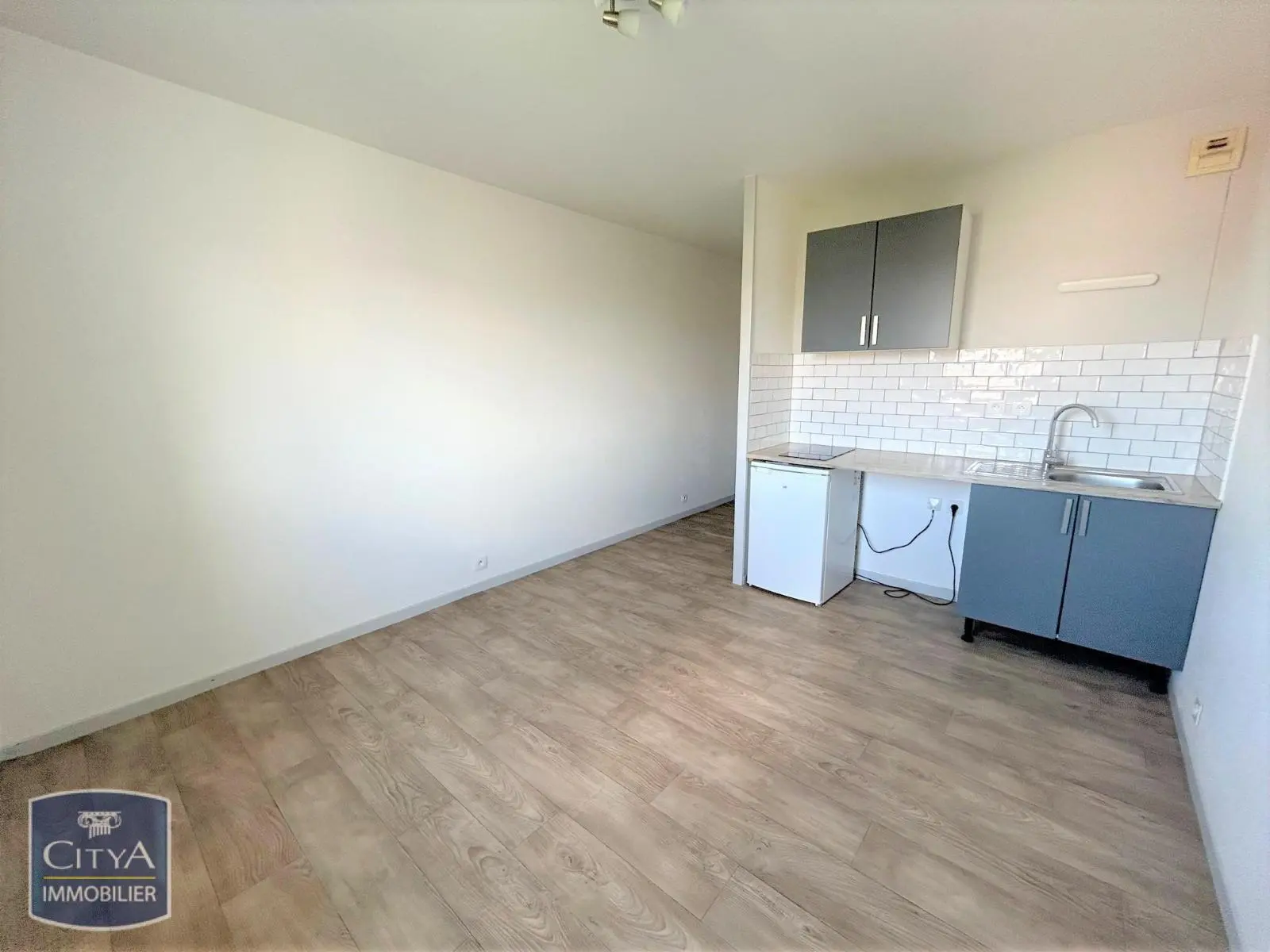 Photo 2 Appartement 1 pièce 20.46m²