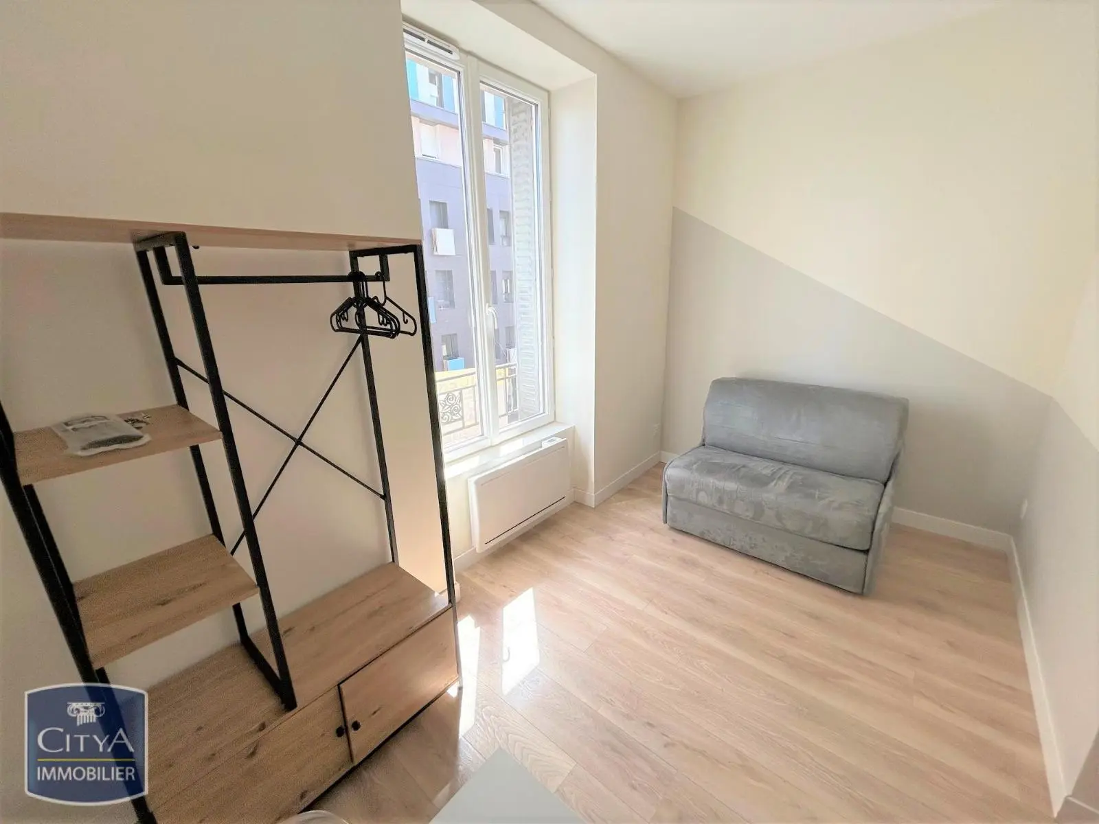 Photo 2 Appartement 1 pièce 16.91m²