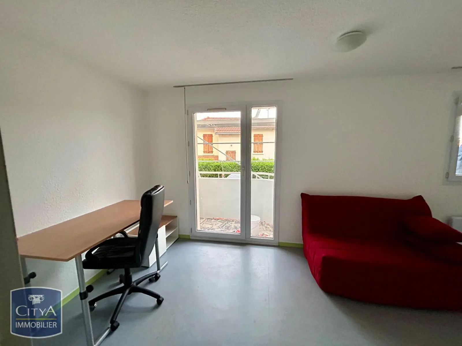 Photo 1 Appartement 1 pièce 23.82m²