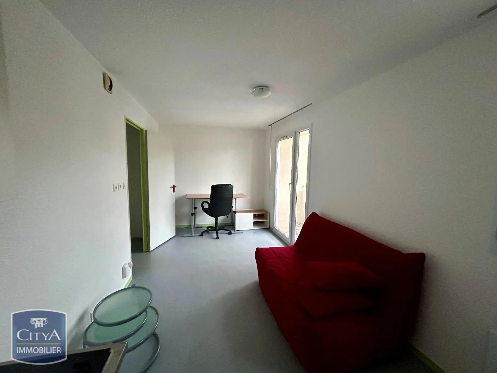 Photo 2 Appartement 1 pièce 23.82m²
