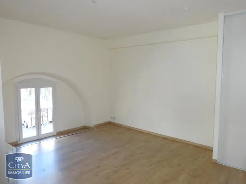 Photo 2 Appartement 1 pièce 23.46m²