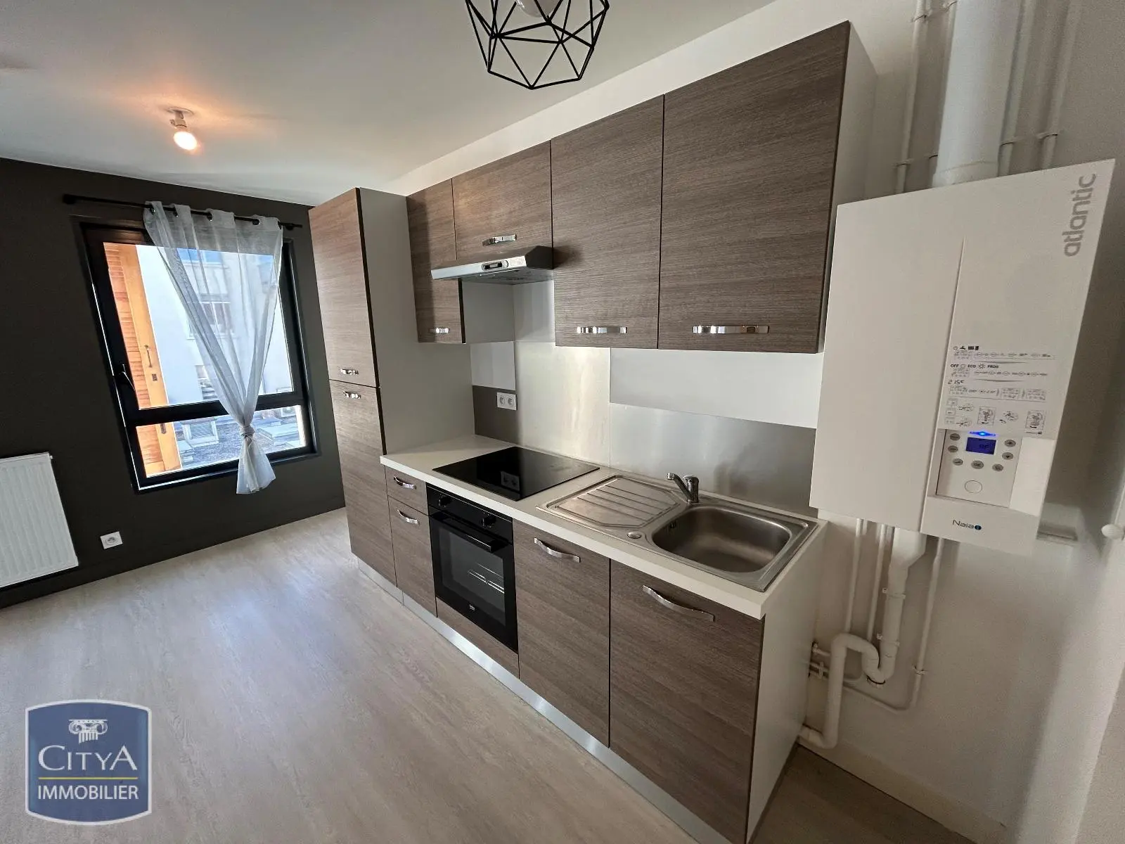 Photo 2 Appartement 1 pièce 19.97m²