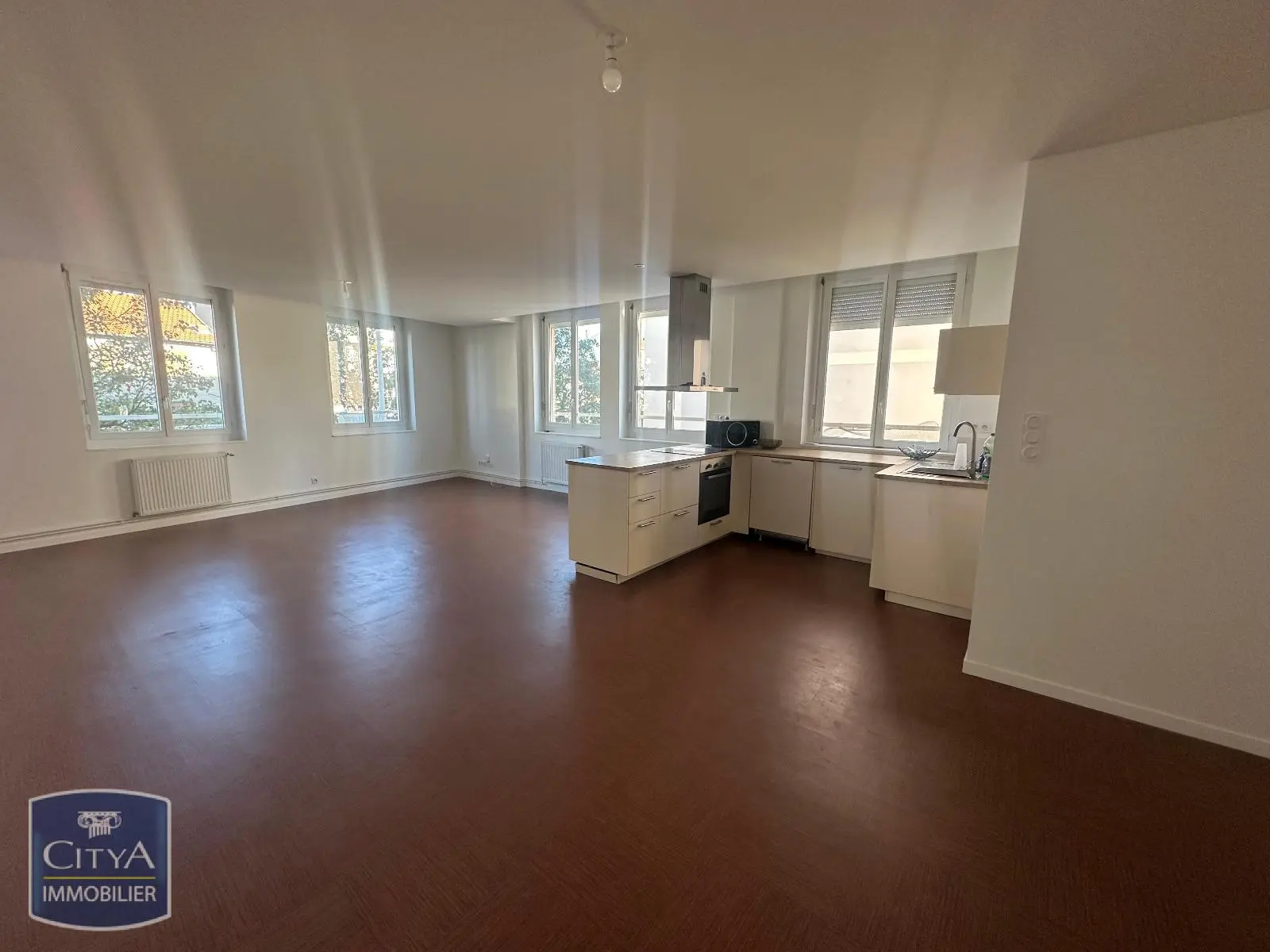 Photo 1 Appartement 4 pièces 111.32m²