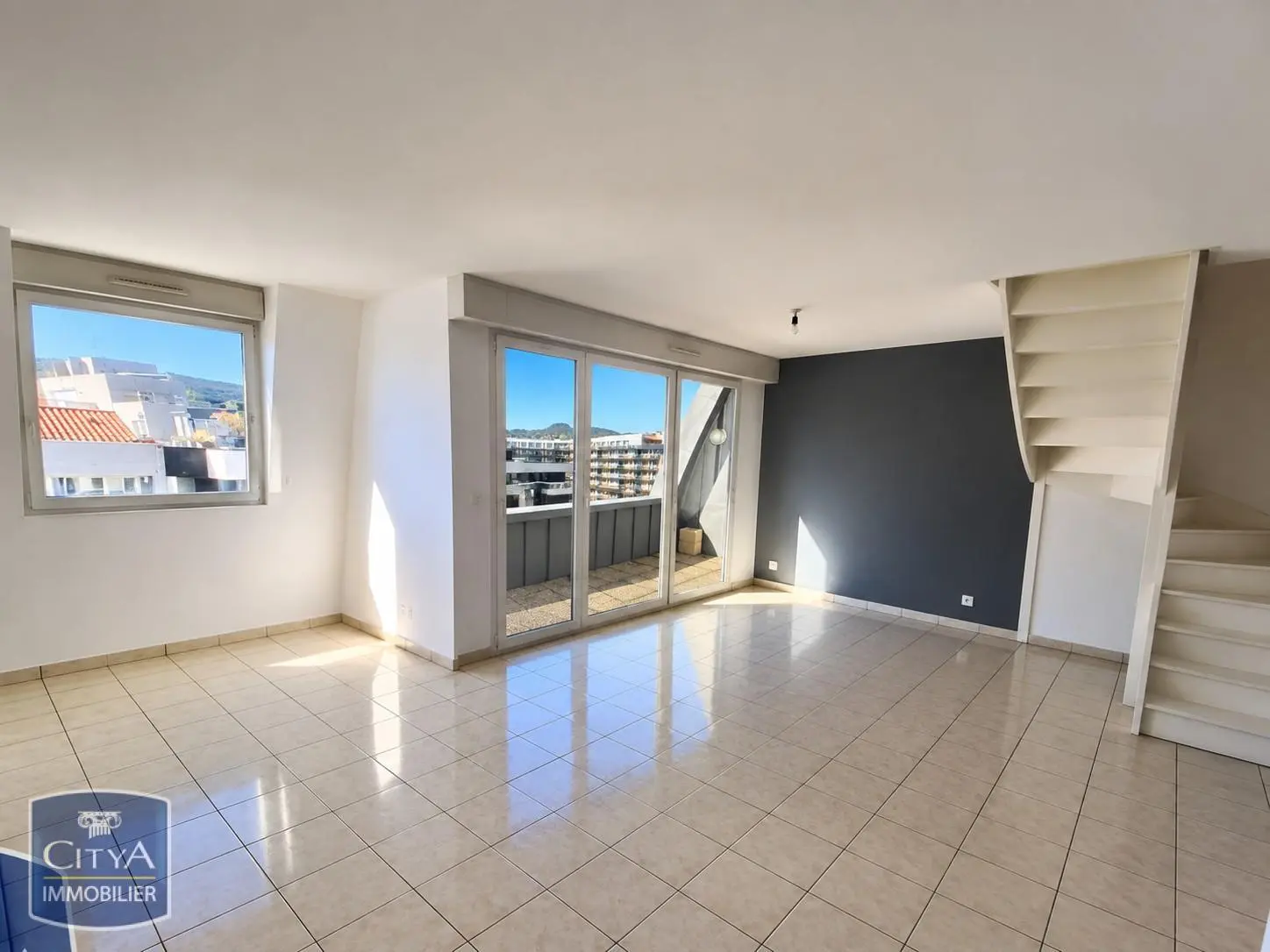 Photo 1 Appartement 4 pièces 100.11m²