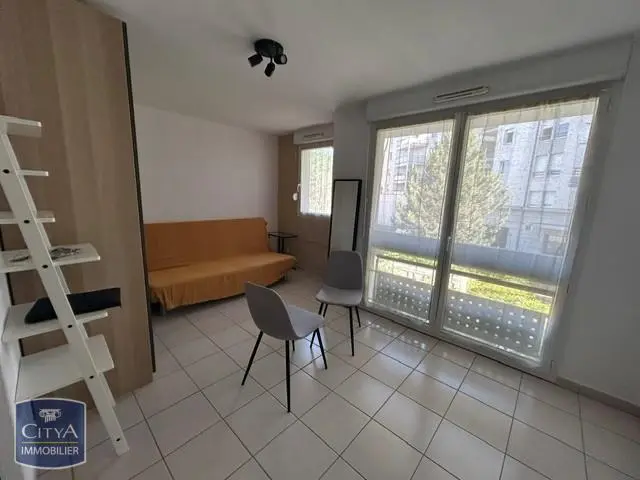 Photo 3 Appartement 1 pièce 27.85m²