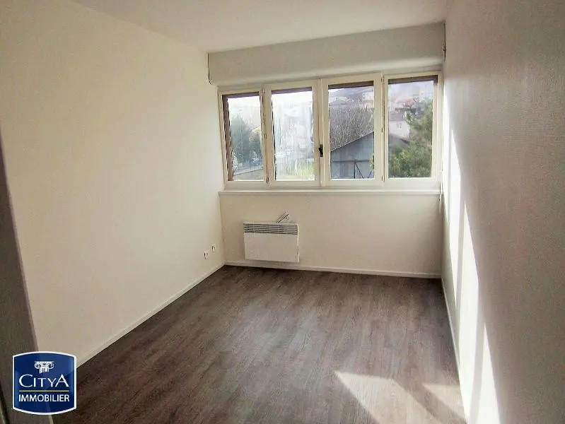Photo 1 Appartement 1 pièce 16.19m²