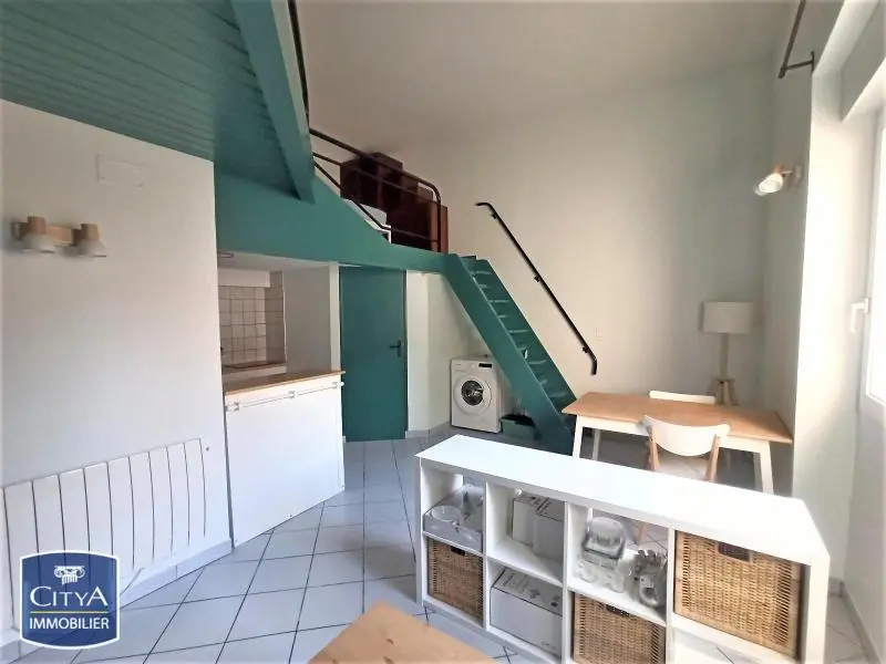 Photo 1 Appartement 1 pièce 23m²