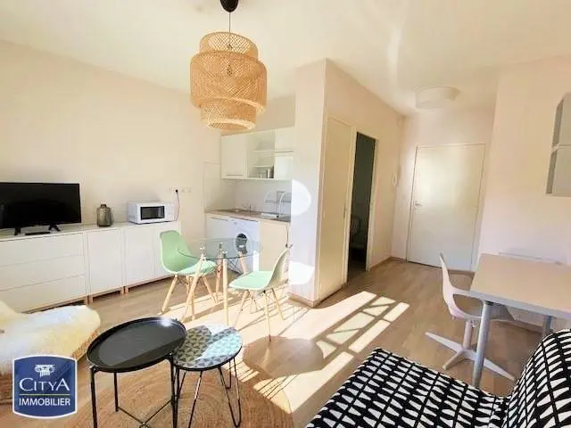 Photo 1 Appartement 1 pièce 22.4m²