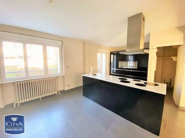 Photo 1 Maison 5 pièces 130.81m²