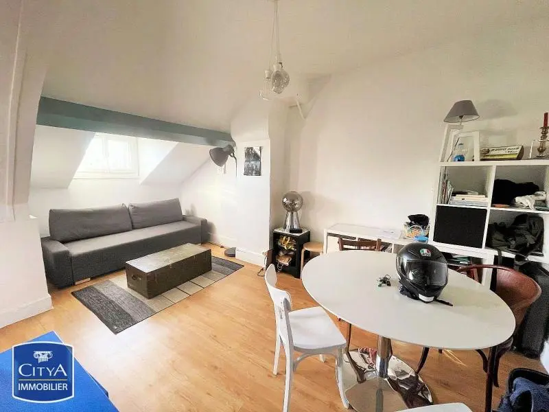 Photo 1 Appartement 1 pièce 25m²