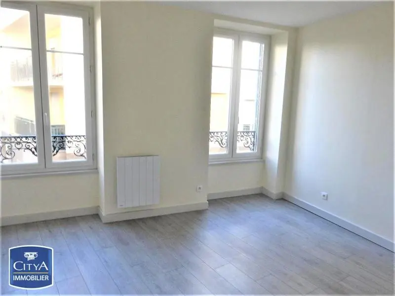 Photo 2 Appartement 1 pièce 28.91m²