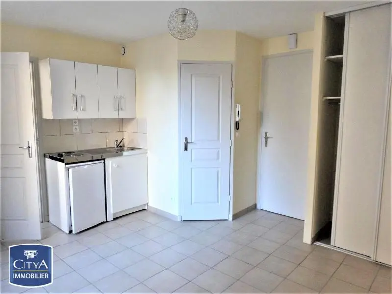 Photo 1 Appartement 1 pièce 28.91m²