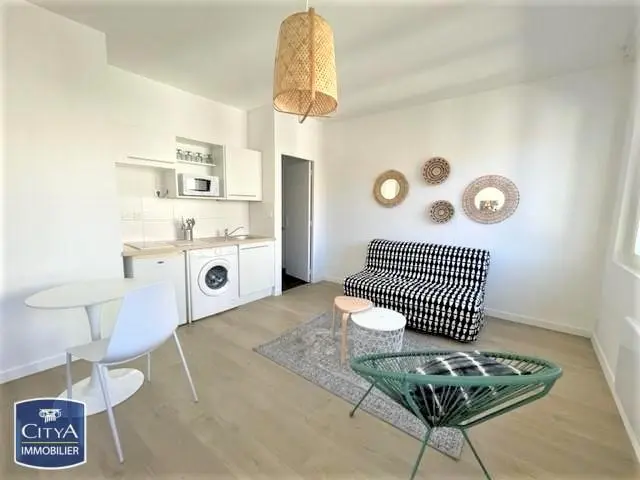 Photo 2 Appartement 1 pièce 24.96m²