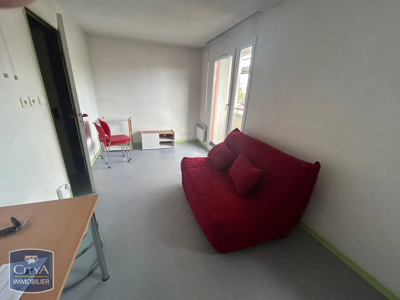 Photo 1 Appartement 1 pièce 23.82m²