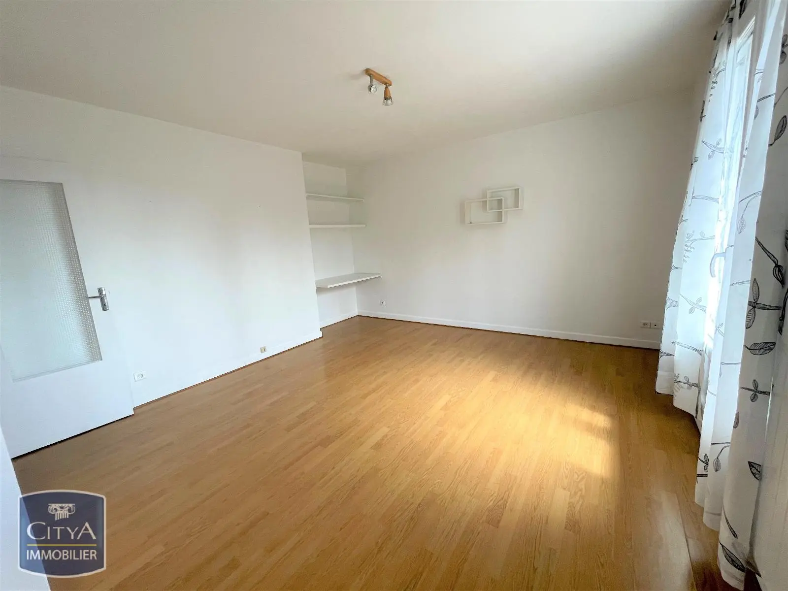 Photo 2 Appartement 1 pièce 26.4m²