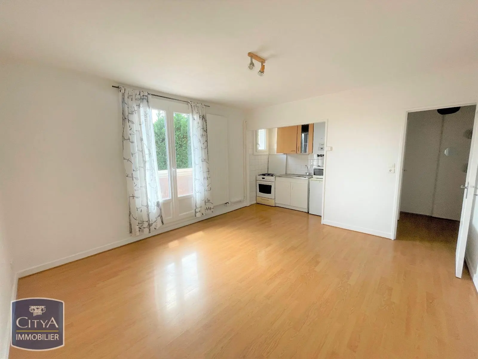 Photo 1 Appartement 1 pièce 26.4m²