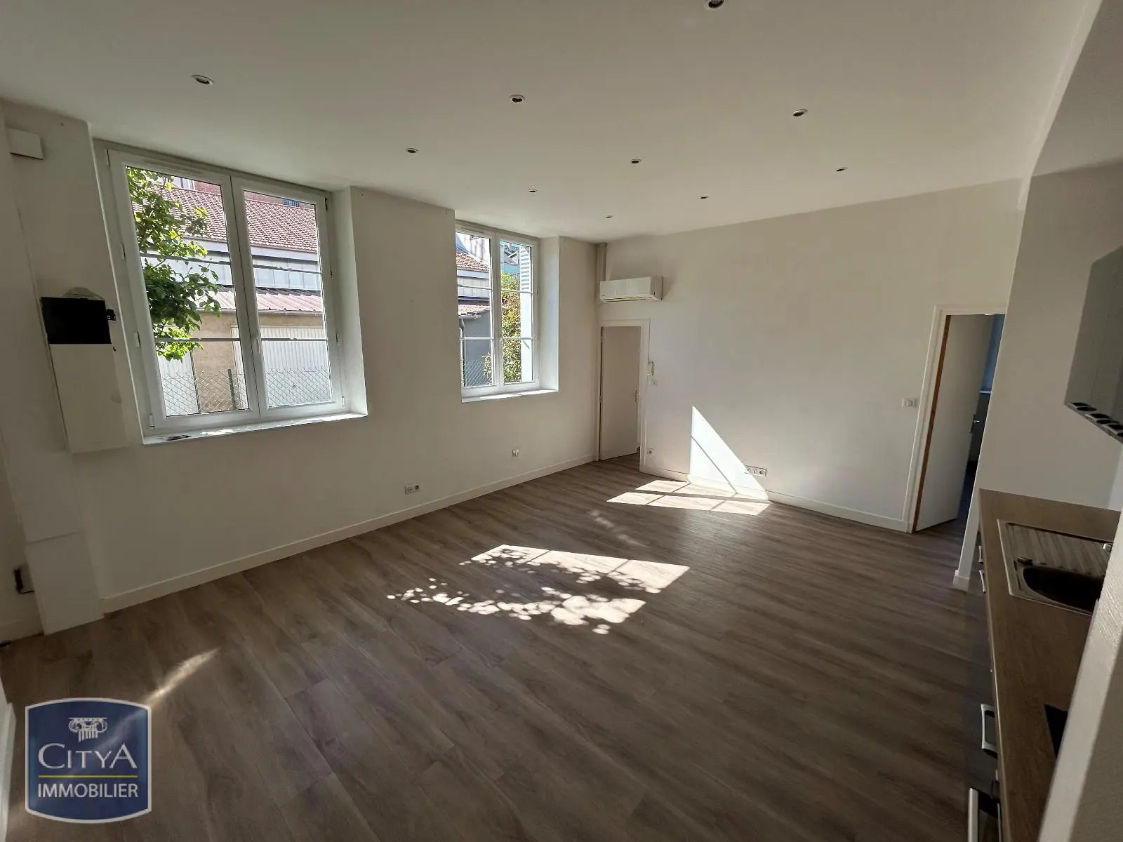 Photo 2 Appartement 3 pièces 55.93m²