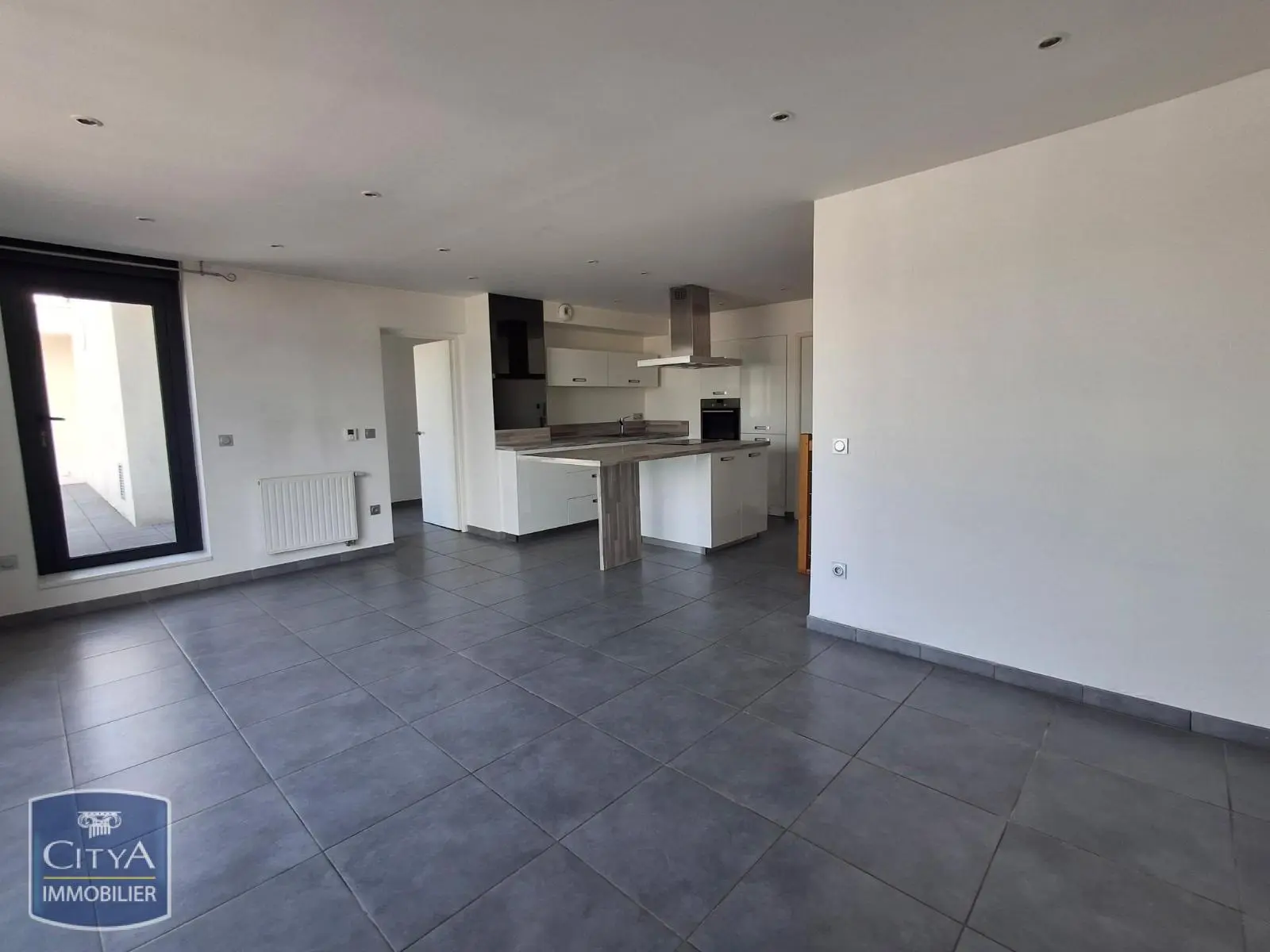 Photo 1 Appartement 5 pièces 116.37m²