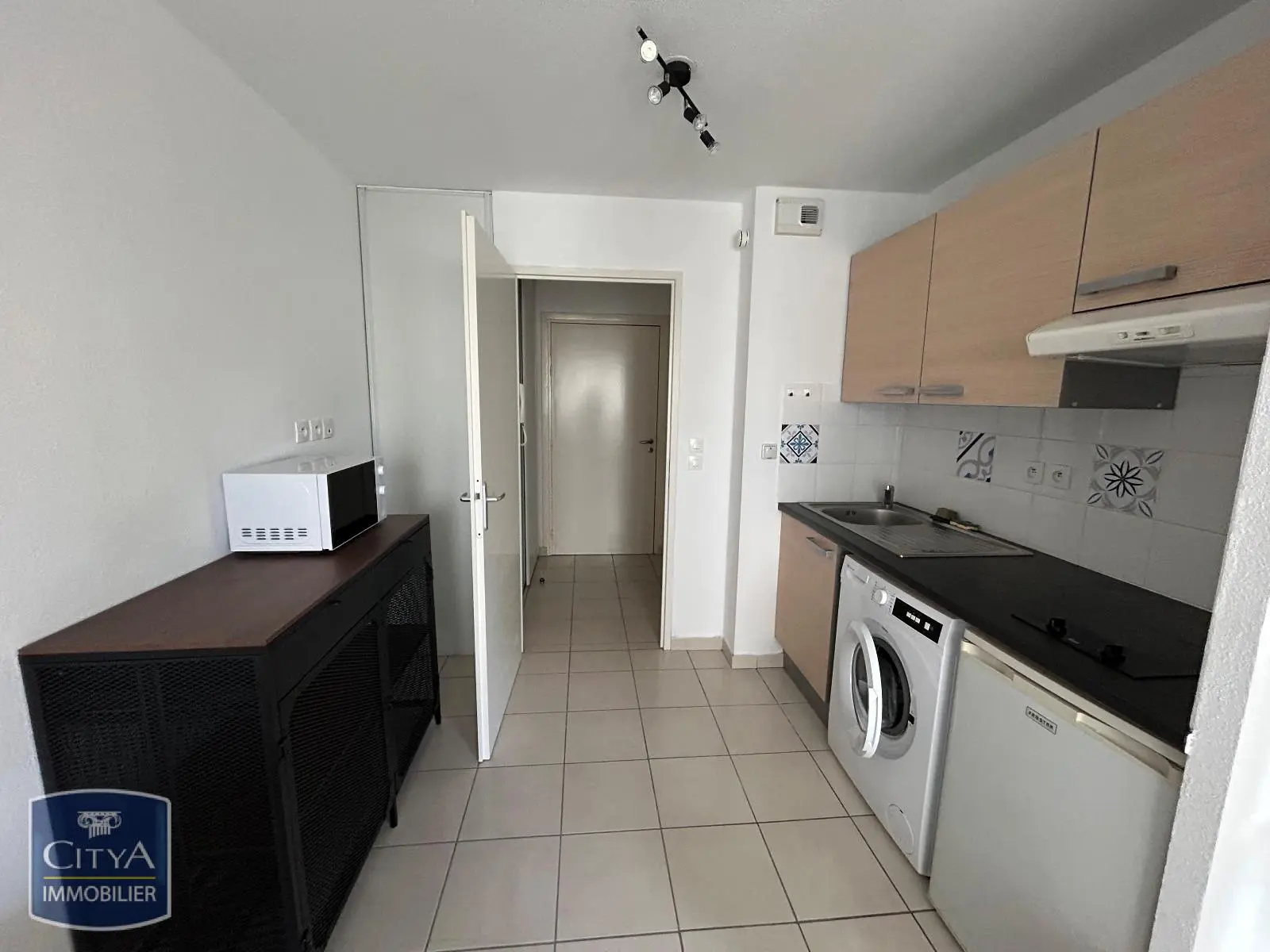 Photo 3 Appartement 1 pièce 27.85m²