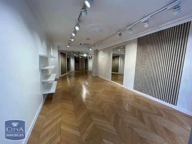 Photo 1 Local Commercial