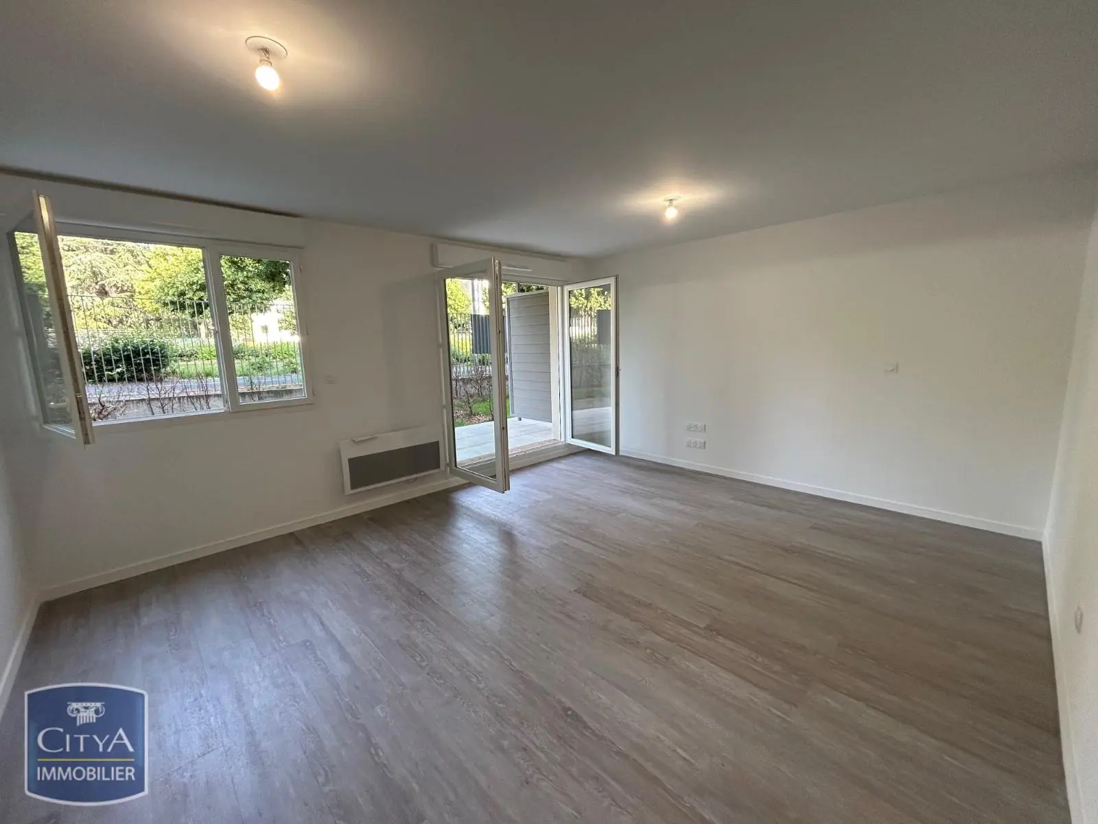 Photo 1 Appartement 1 pièce 30.49m²