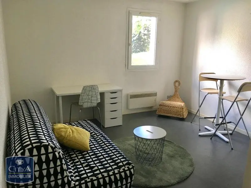 Photo 1 Appartement 1 pièce 18.84m²