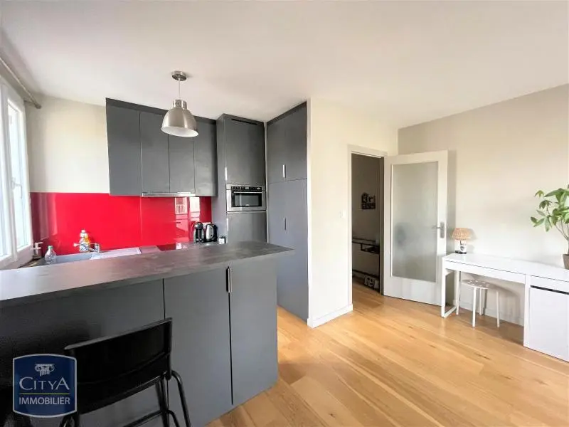 Photo 2 Appartement 1 pièce 30.67m²