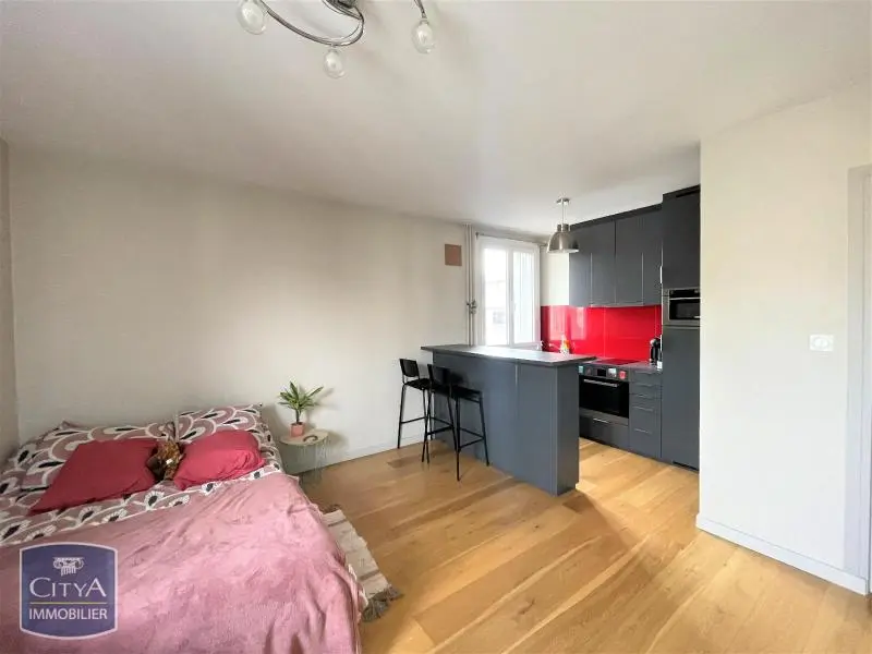 Photo 1 Appartement 1 pièce 30.67m²