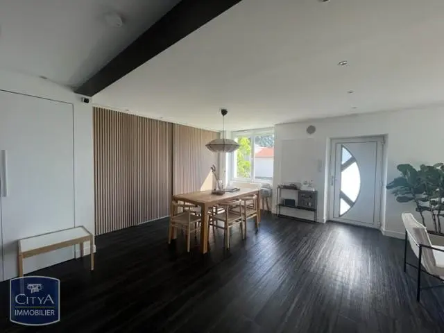 Photo 2 Maison 6 pièces 181.47m²