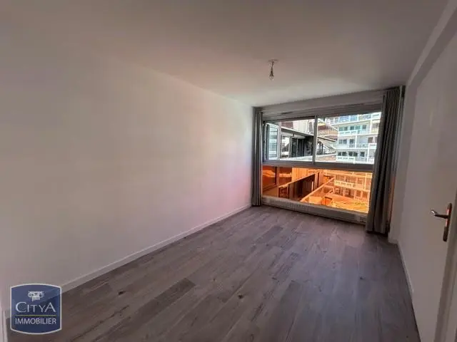 Photo 1 Appartement 1 pièce 31.07m²