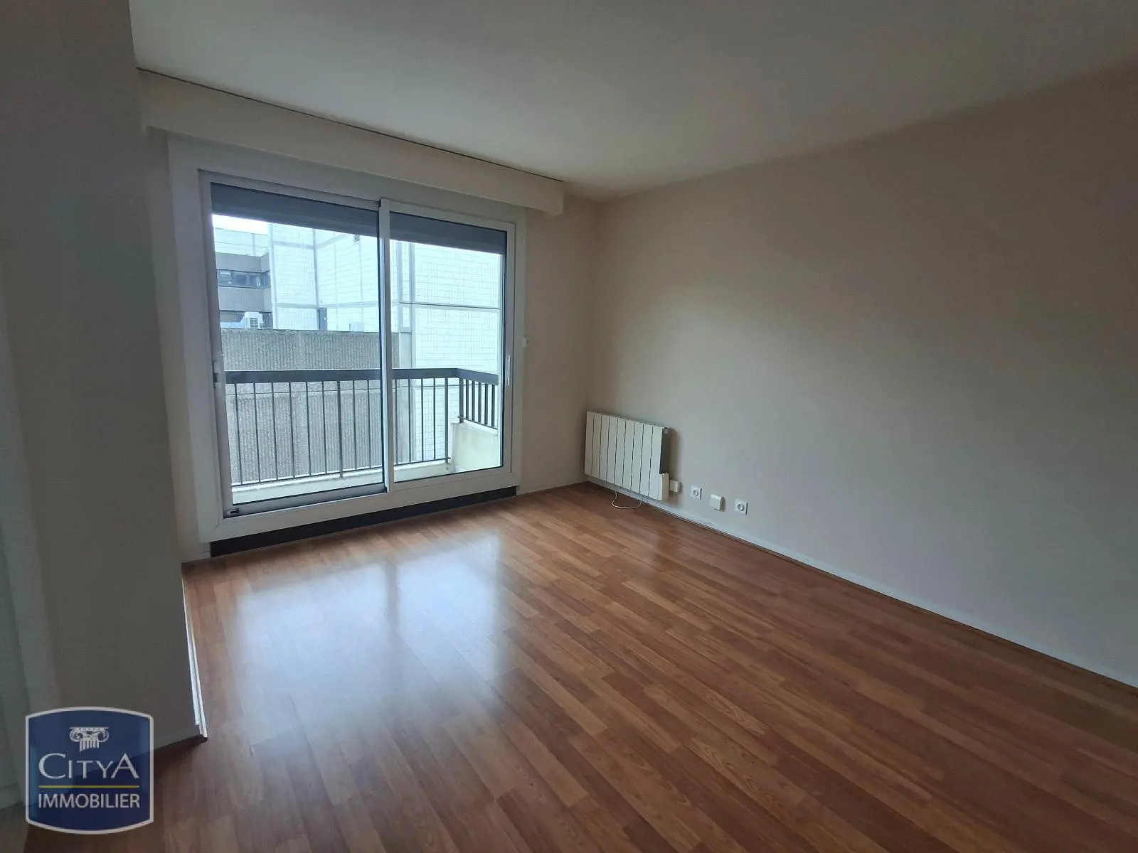 Photo 1 Appartement 1 pièce 22.42m²