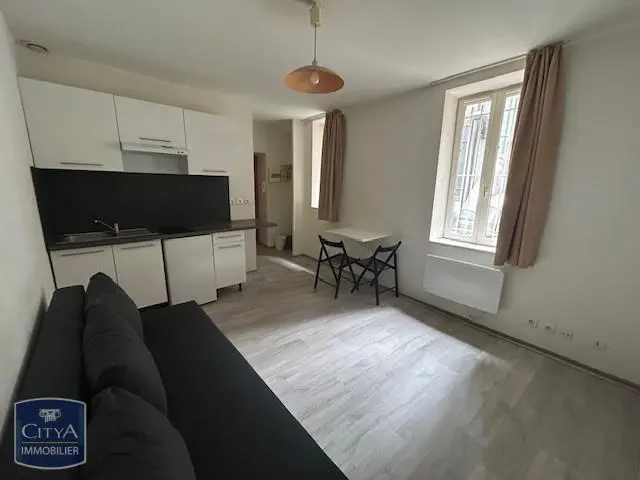 Photo 1 Appartement 1 pièce 17.57m²