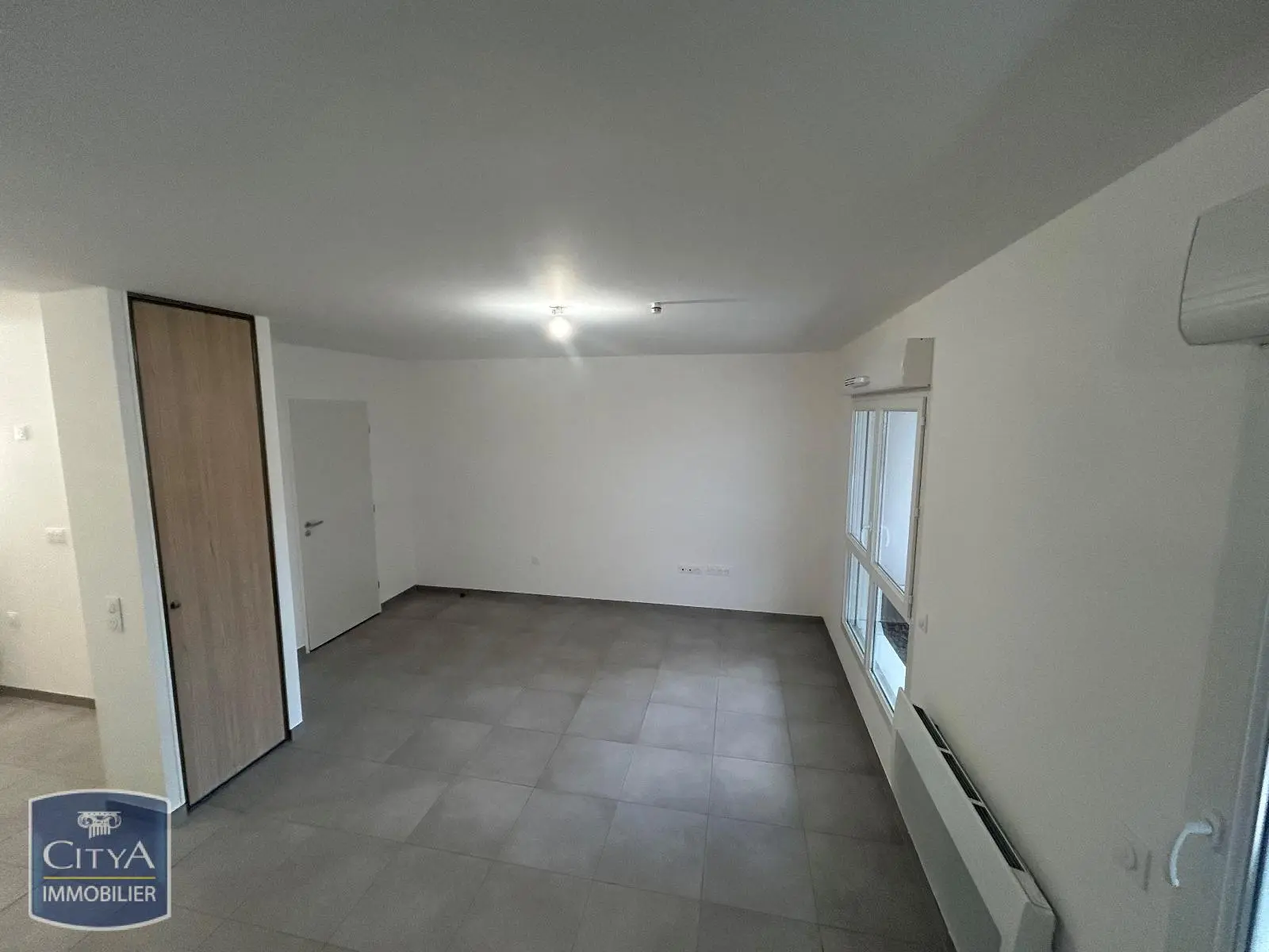 Photo 1 Appartement 1 pièce 38.45m²