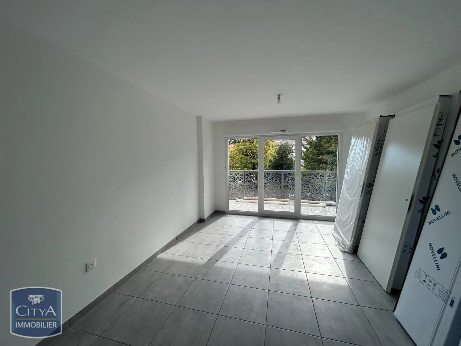 Photo 3 Appartement 1 pièce 28.69m²