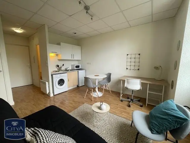 Photo 1 Appartement 1 pièce 19.61m²