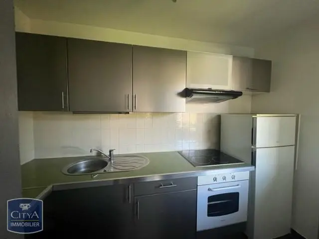 Photo 2 Appartement 1 pièce 32.86m²