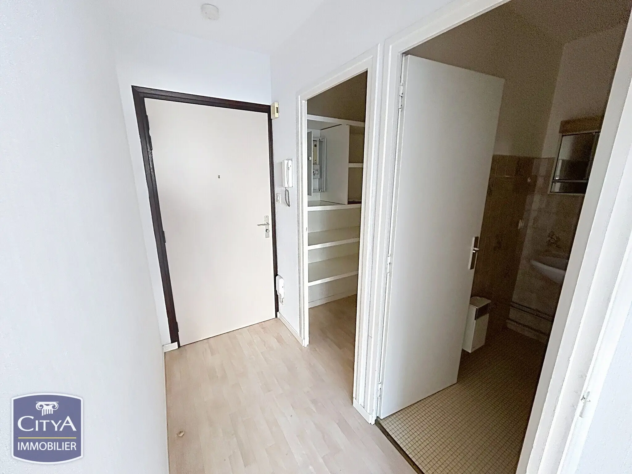 Photo 7 Appartement 1 pièce 27m²