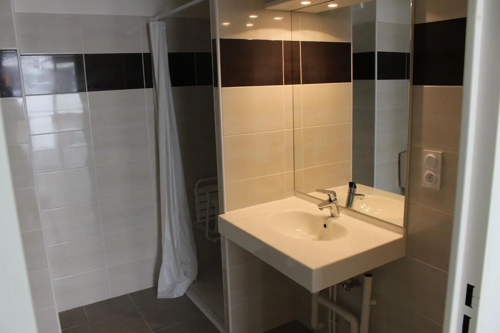 Photo 3 Appartement 1 pièce 30.39m²