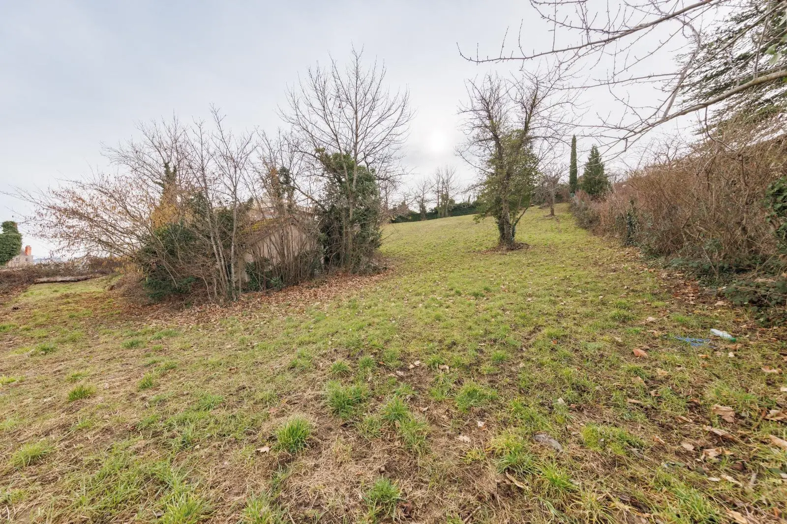 Photo 2 Terrain 1973m²