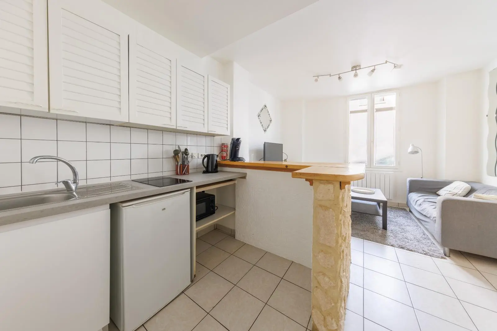 Photo 1 Appartement 1 pièce 26.8m²