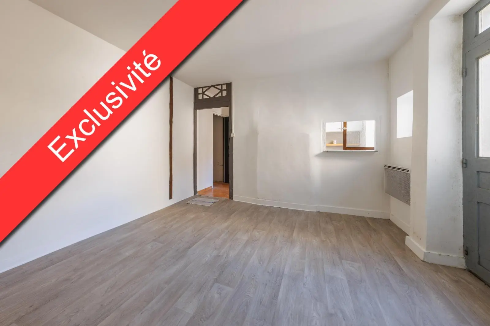 Photo 1 Immeuble 220m²