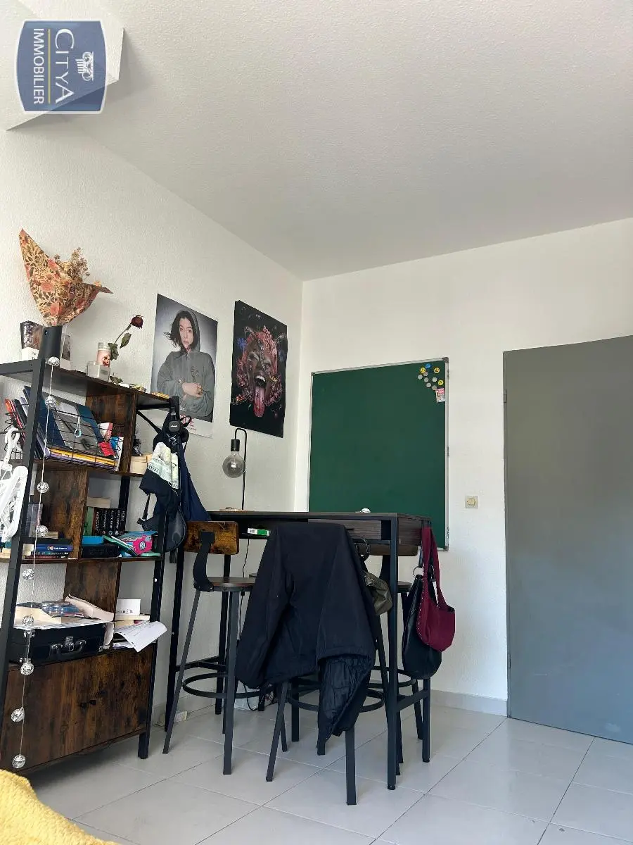 Photo 1 Appartement 1 pièce 19.77m²