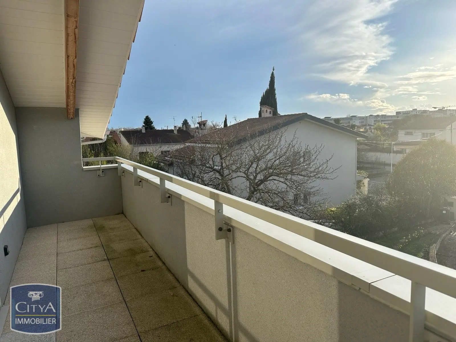 Photo 1 Appartement 1 pièce 33.28m²