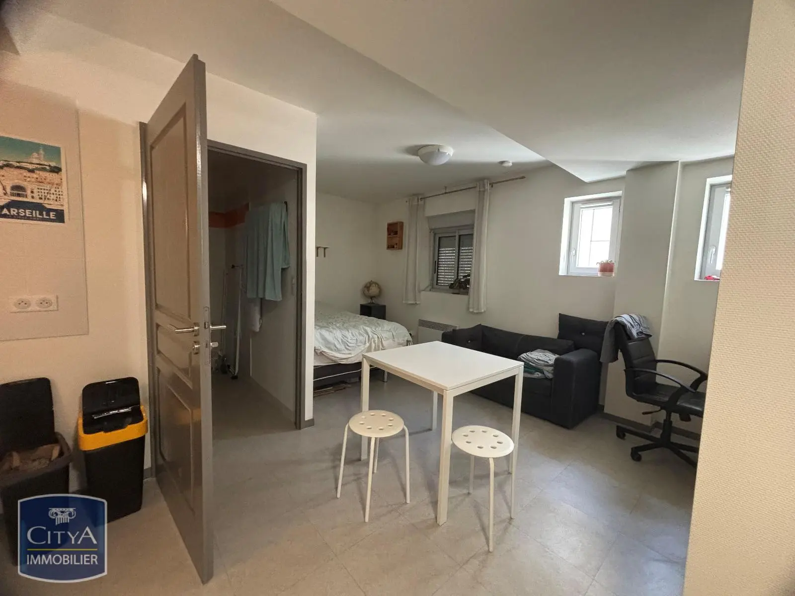 Photo 2 Appartement 1 pièce 27.76m²