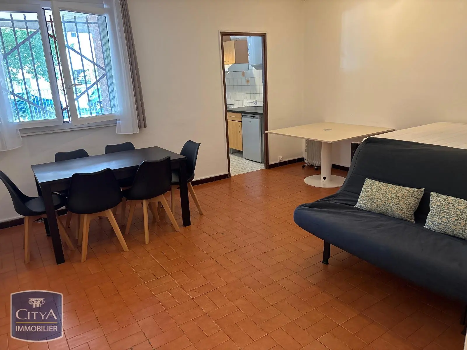 Photo 1 Appartement 1 pièce 37m²
