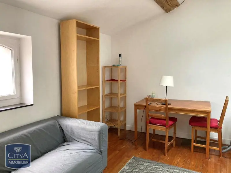 Photo 1 Appartement 1 pièce 22.67m²