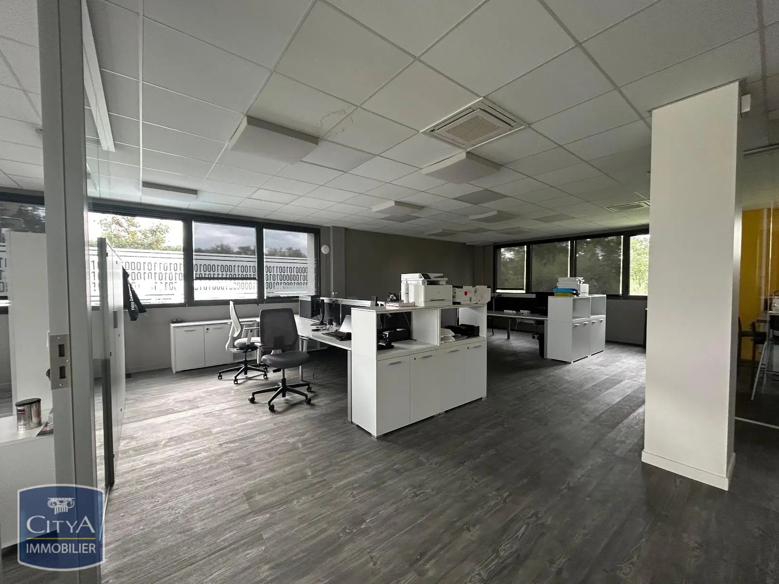 Photo 2 Local Commercial 138.3m²