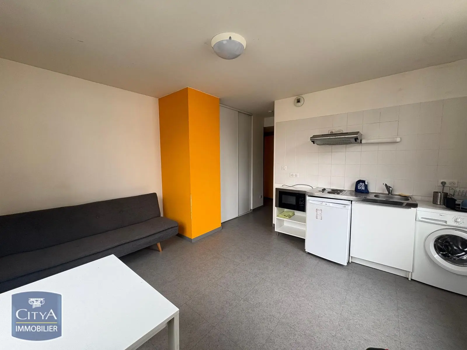 Photo 2 Appartement 1 pièce 25.09m²